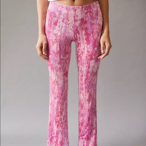 URBAN OUTFITTERS Velvet Low Rise Flare Pant - Picture 2 of 4
